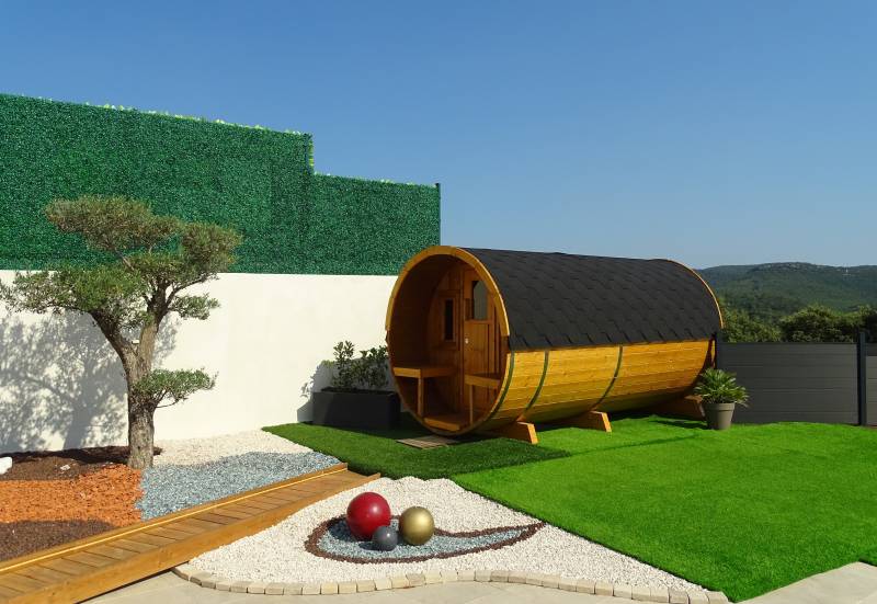 Cadeau original : chambre de charme avec sauna privatif dans le Var